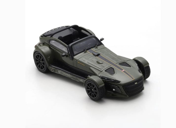Das Trio der Donkervoort-Flitzer komplettiert dieser dunkelgrüne Version. Egal, welche Farbe der Kunde wählt, er bekommt einen fein gemachten 1:43 mit toller Inneneinrichtung geliefert