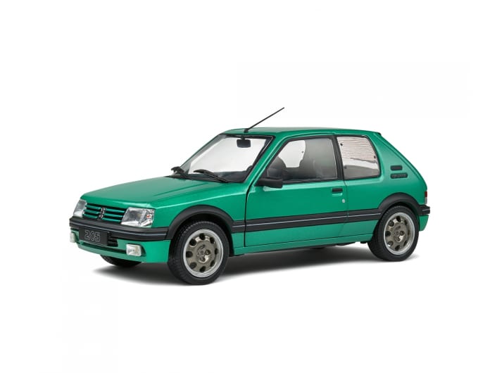Der Peugeot 205 trägt bei Solido in 1:18 zum Geburtstag Grün!