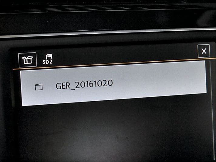   04.
 	Datei mit den Sender-Logos anwählen und die gewünschten Logos zuweisen