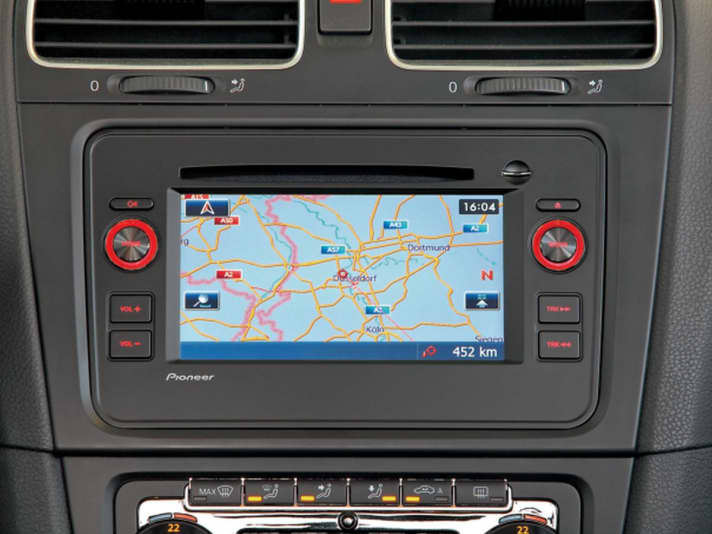   Pioneer Navi-Radio im Golf 5/Golf 6