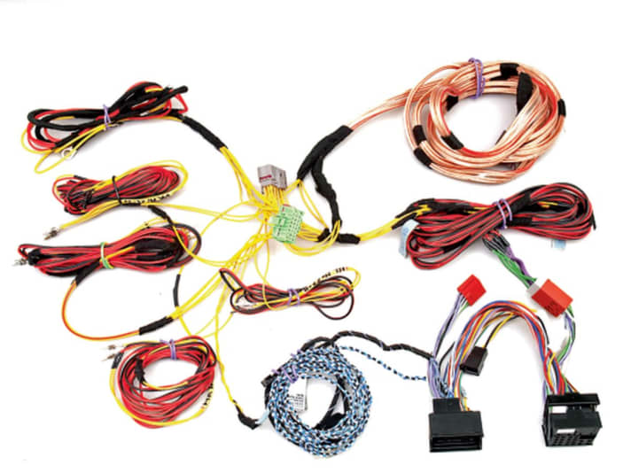   Bauplan: Verkabelungstabelle für Dynaudio-Sound-System in VW Passat 2010