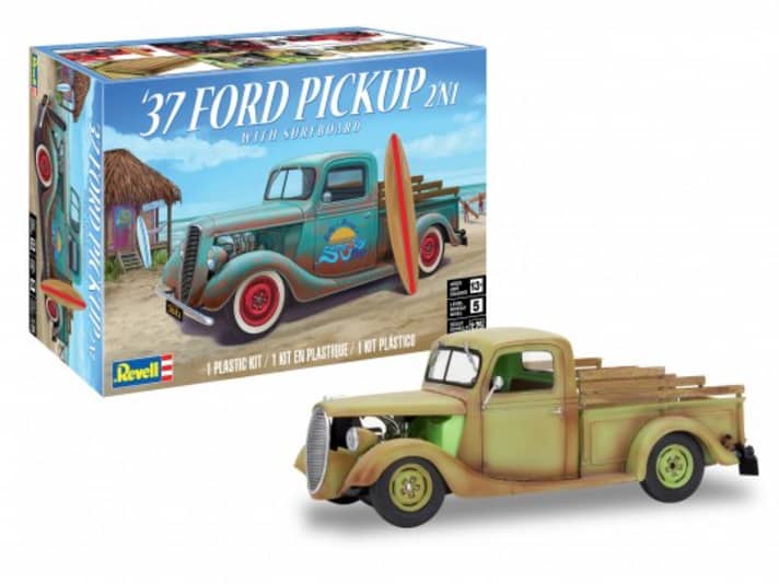 Egal, in welcher Version der Bastler den ‘37 Ford Pick-up von Revell auch baut, ein detaillierter V8-Motor ist bei der Verkleinerung in 1:25 immer mit dabei. ]