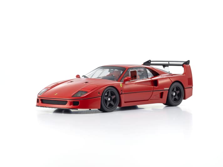 In roter, makelloser Lackierung kündigt Kyosho aus Japan diese spezielle 1:18-Version des Ferrari F40 im Lightweight-Trimm als Neuheit an ] Foto: Werk
