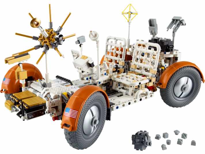 Bei der 1:8-Version des Mondautos aus dem Apollo-Programm der NASA zieht Lego alle Register seiner Modellbau-Künste. Die fein gemachte Verkleinerung lässt sich aus 1913 Steinchen anhand einer guten Bauanleitung zusammenfügen.