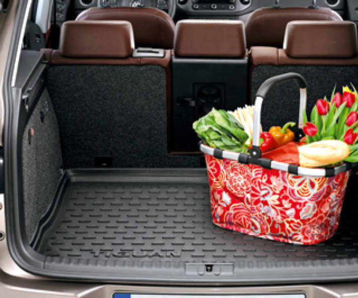 Kofferraummatte mit Ladekantenschutz für VW Tiguan 2 AD1 4Motion