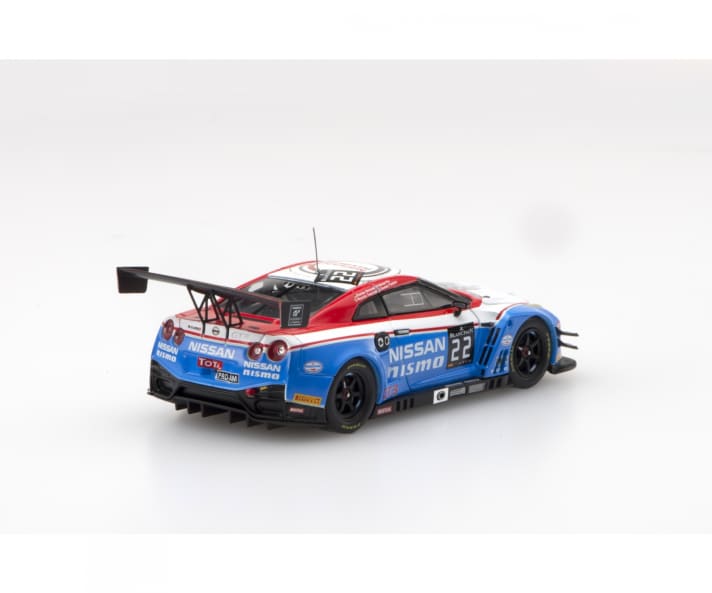 Die Ebbro-Modelle aus Zinkdruckguss in der Baugröße 1:43 gehören in Sachen Dekorationsaufwand und Verarbeitungsqualität zum Besten, was es in diesem Maßstab gibt ]