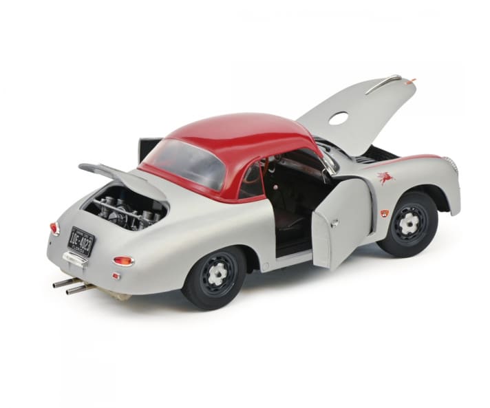 Türen und Hauben sind beweglich, die Vorderräder lassen sich am Porsche 356 Speedster von Schuco in 1:18 lenken, und ein Loch in der Fronthaube macht das Tanken einfacher sowie schneller ]