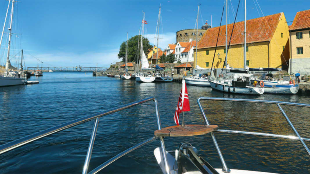 Anlegen mit dem Motorboot