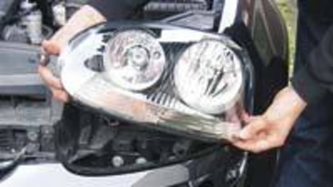 GF 2005/06: Dunklen GTI-Scheinwerfer in Golf 5 nachrüsten