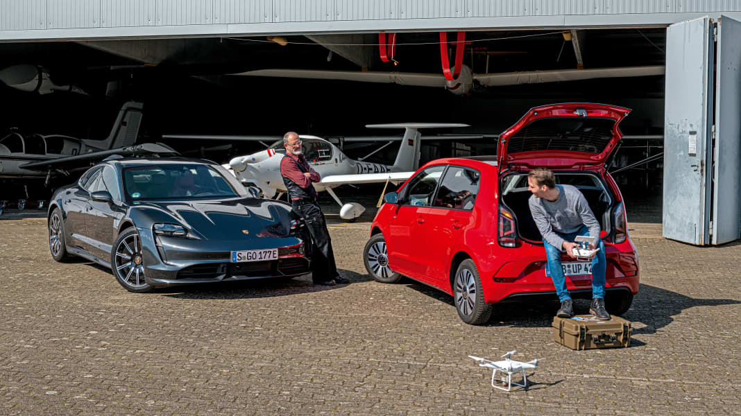 Vergleichstest: Porsche Taycan Turbo vs. VW E-Up! – E-benbürtig?