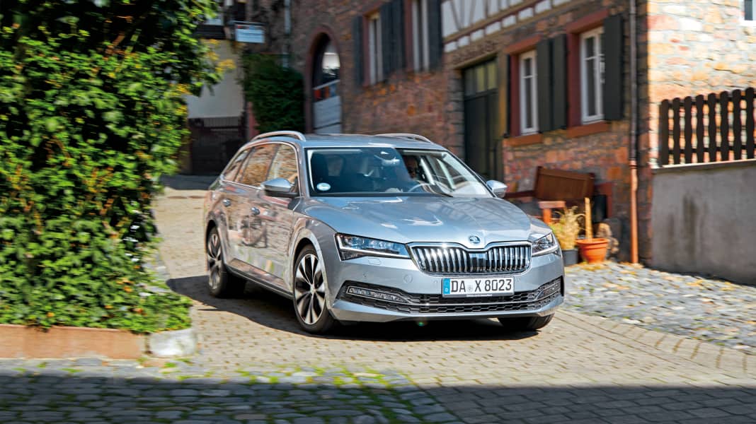 Skoda Superb Combi 2.0 TDI DSG: Erster Klasse reisen