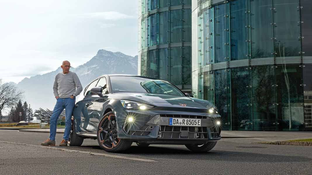 CUPRA LEON E-HYBRID: Achtung, bissiger!