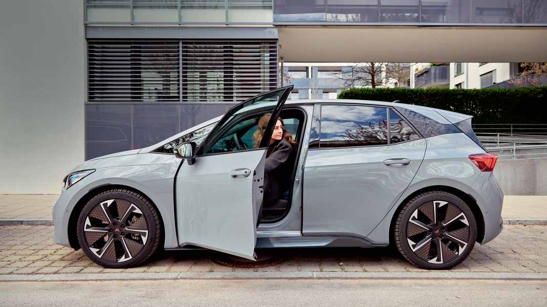 CUPRA BORN VZ: Ein Flitzer für alle Fälle