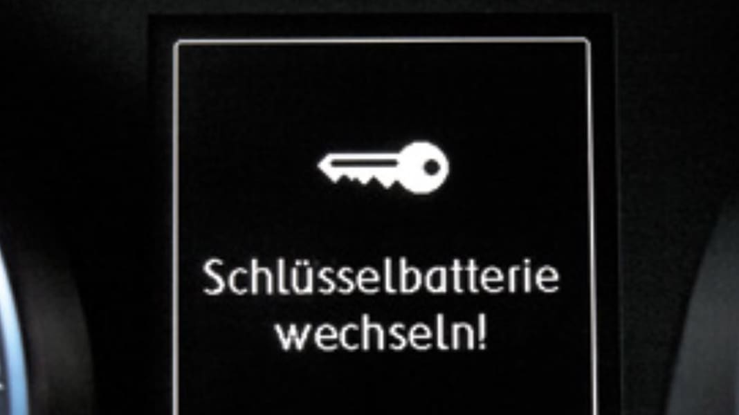 ✓ - Batterie vom Zündschlüssel wechseln