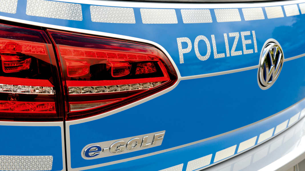 Reportage: Polizei-E-Golf - Stille Streife