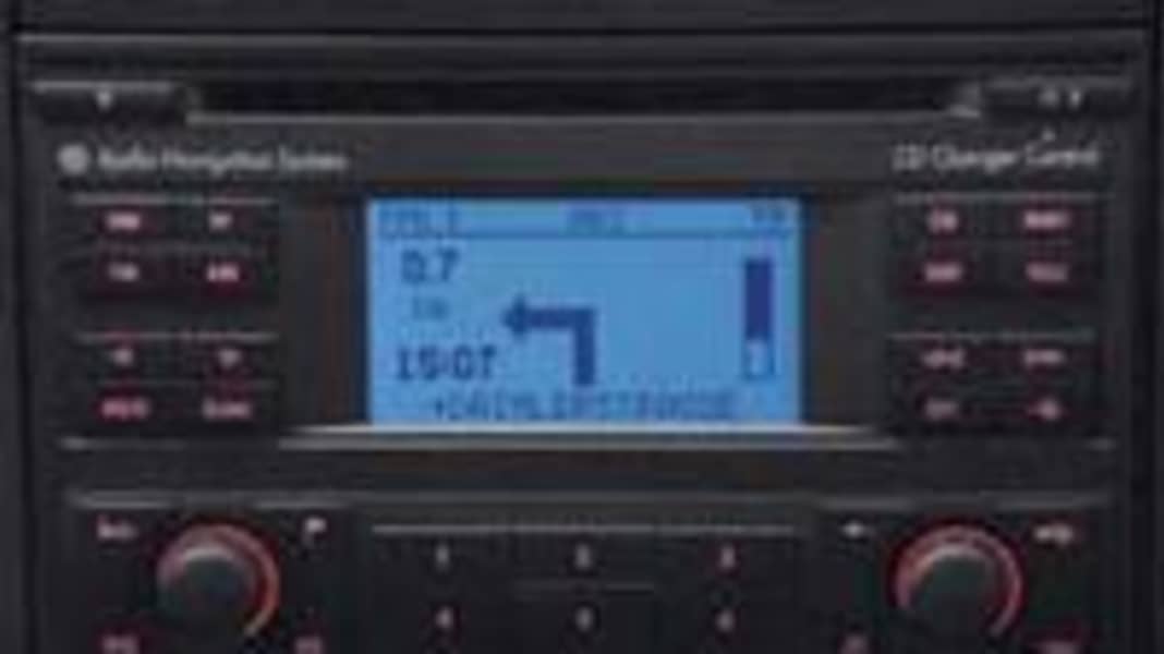 GF 2000/01: Original Navigationssystem mit Monochrom-Display