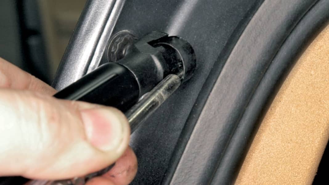 Gasdruck-Dämpfer für die Heckklappe des Touran - Dämpfer-Varianten