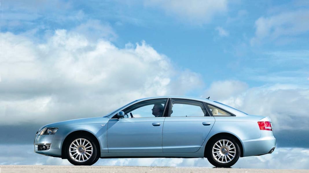 Test: Audi A6 3.2 FSI quattro mit 255 PS - BLUE VELVET