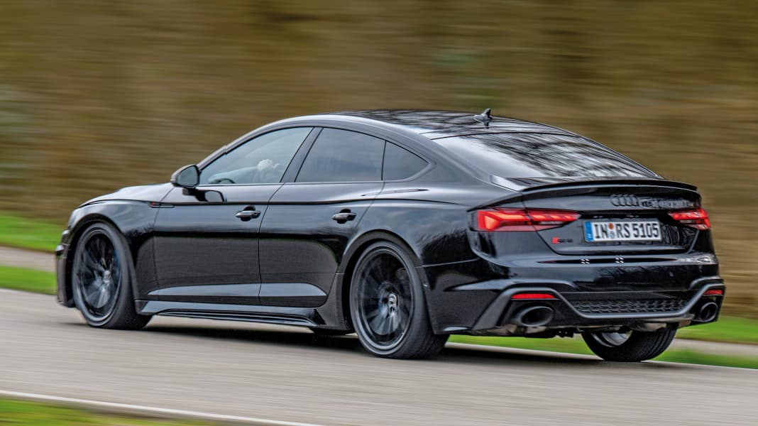Audi RS5 SportbackCompetition Plus: Dunkler Ritter