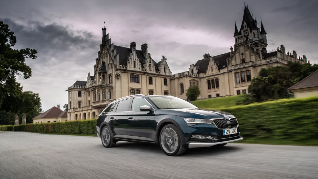Limitiertes Sondermodell feiert Bestellstart: der Škoda Superb Combi Scout Final Edition