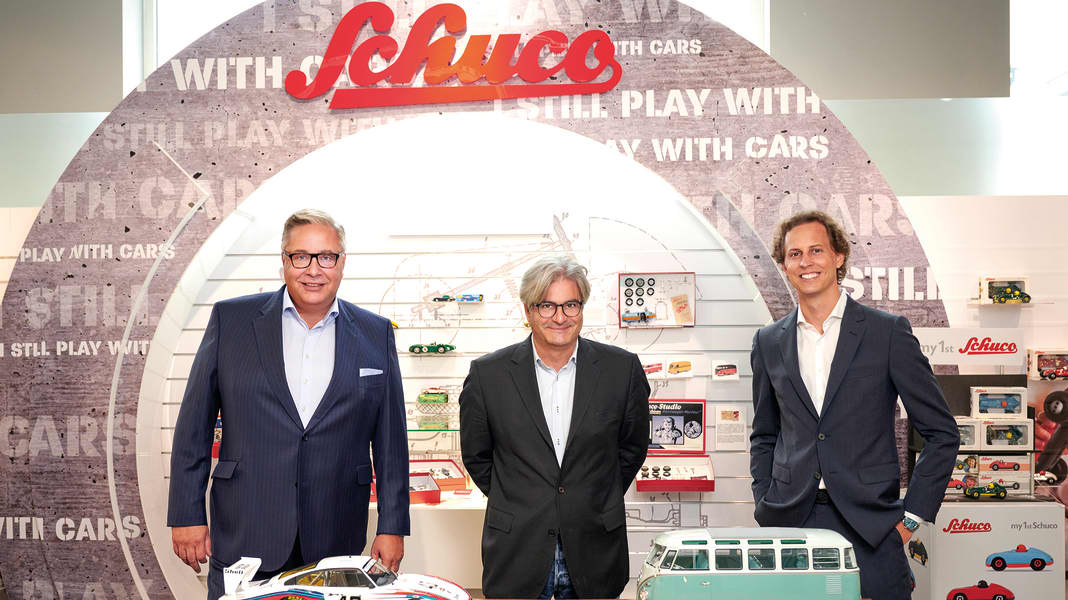 Breaking-News: Simba Dickie beteiligt sich an Minimax und baut Modellautogruppe
