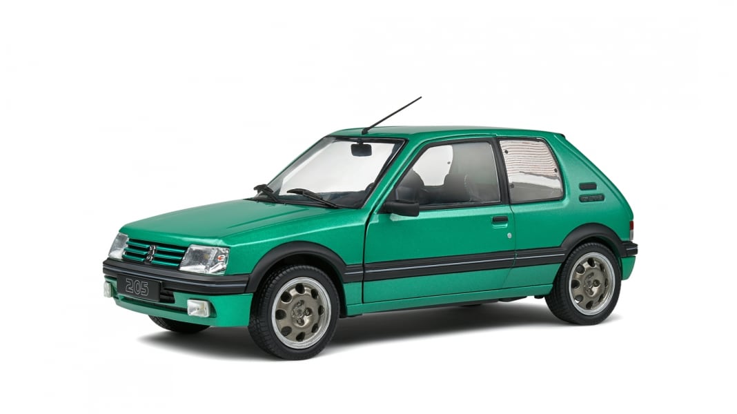 Der Peugeot 205 trägt bei Solido in 1:18 zum Geburtstag Grün!