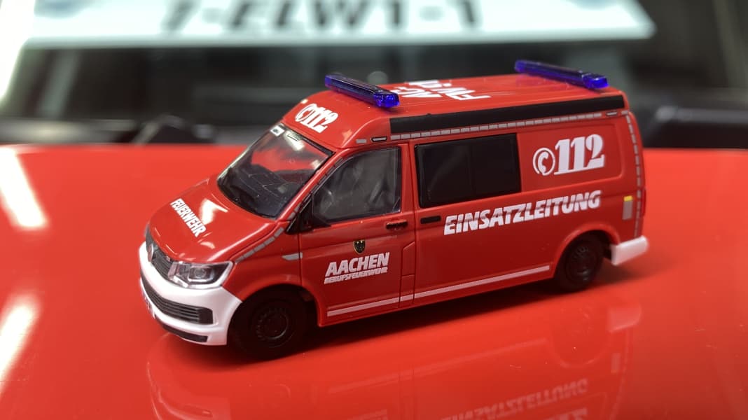 VW T6 von Hünerbein als Feuerwehr