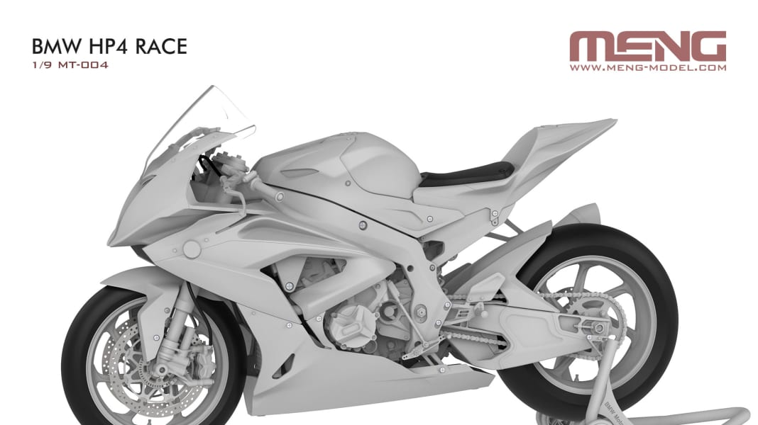 Meng arbeitet an einem weiteren Kit eines BMW-Bikes in 1:9