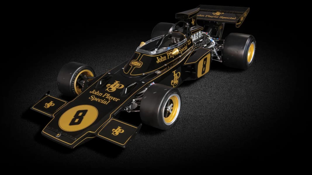 Pochers schwarz-goldene Lotus-Legende kommt bald als Kit im Riesenmaßstab 1:8