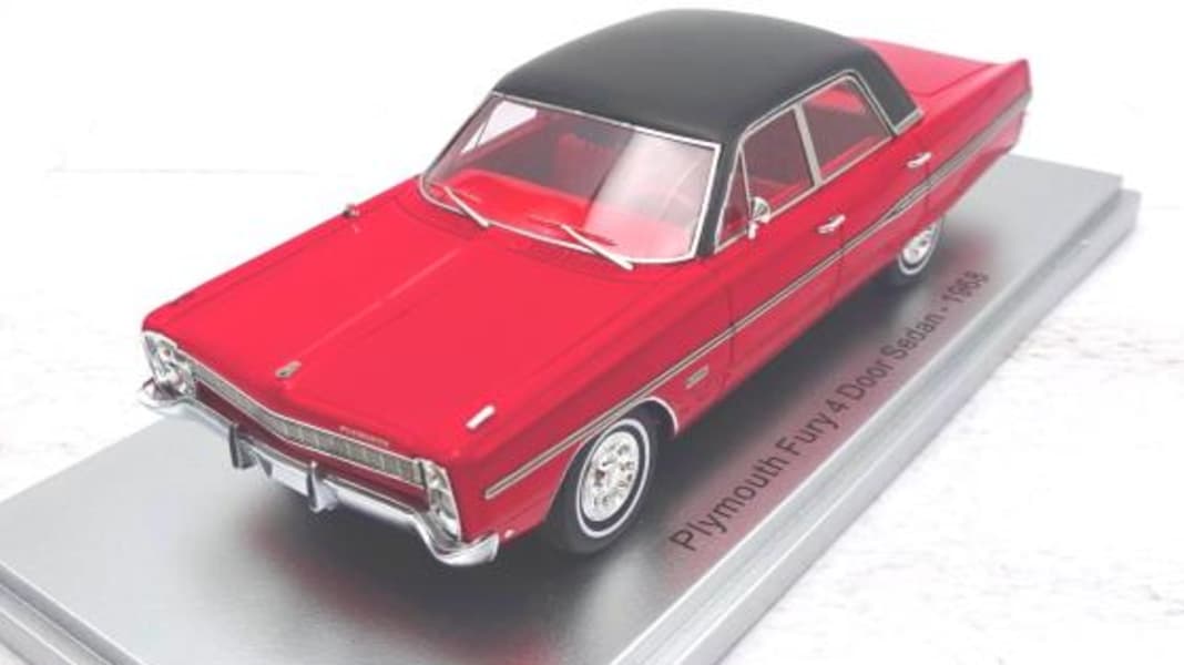 Kess bringt echte Altachtundsechziger von Dodge und Plymouth in 1:43