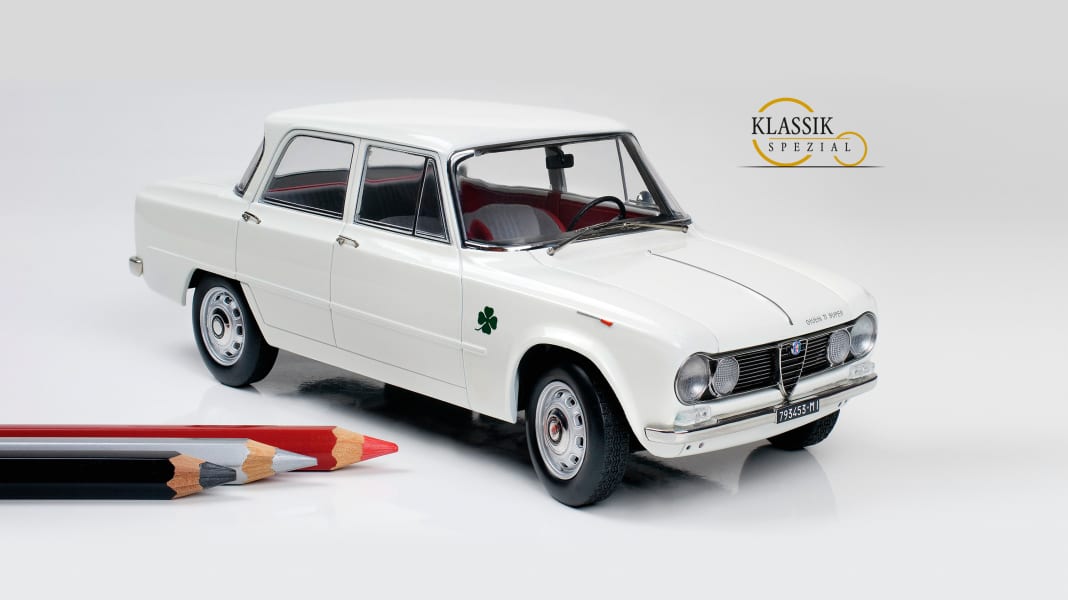 499-mal Weiß: Alfa Romeo Giulia TI Super von Norev in 1:18