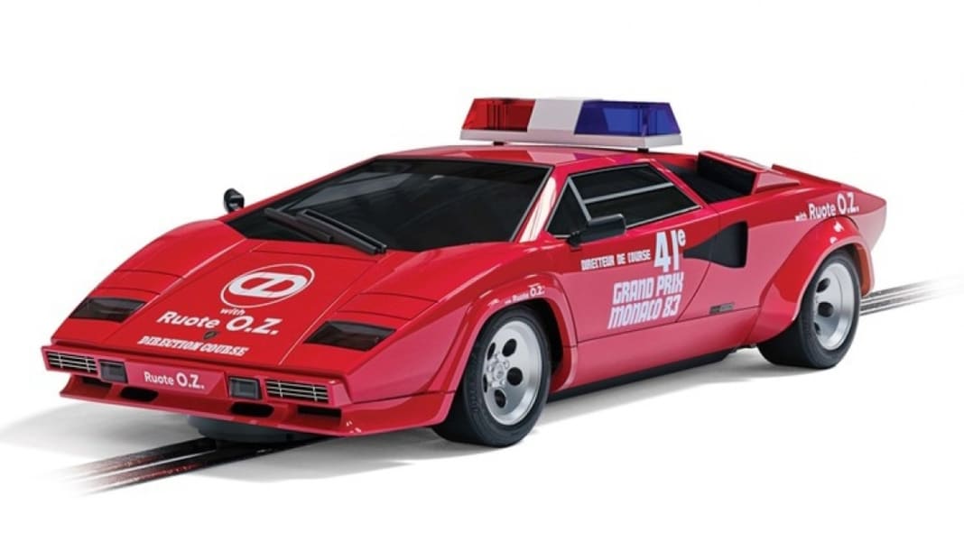 Scalextric bringt drei neue Lamborghini fur die Autorennbahn in 1 32 und 1 64 MODELLFAHRZEUG