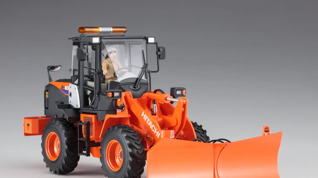 Hasegawas Arbeitstiere starten in 1:35 und Orange