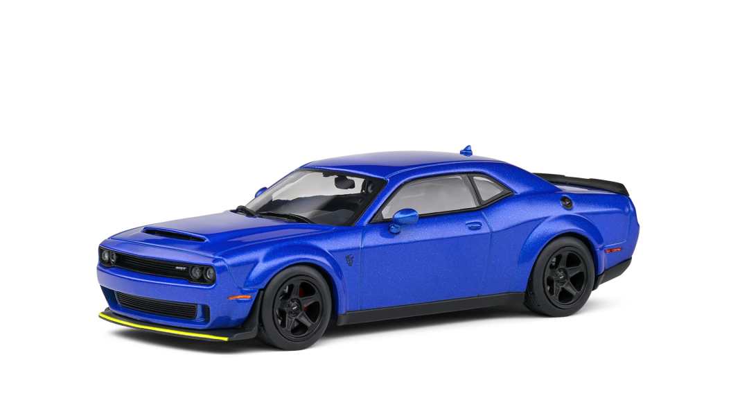 Solido macht in 1:43 blau: Wahlweise mit einem Dodge oder einem BMW!