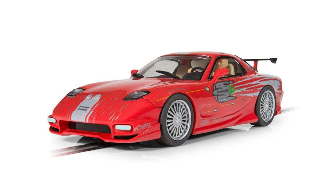 Scalextric bringt Dom Torettos roten Mazda RX-7 in 1:32 auf die Bahn