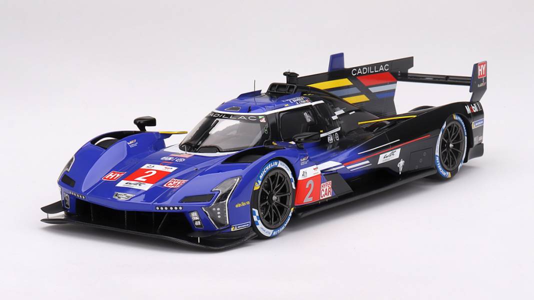 Top Speed bringt den Drittplazierten Le-Mans-Cadillac auch dreckig in 1:18