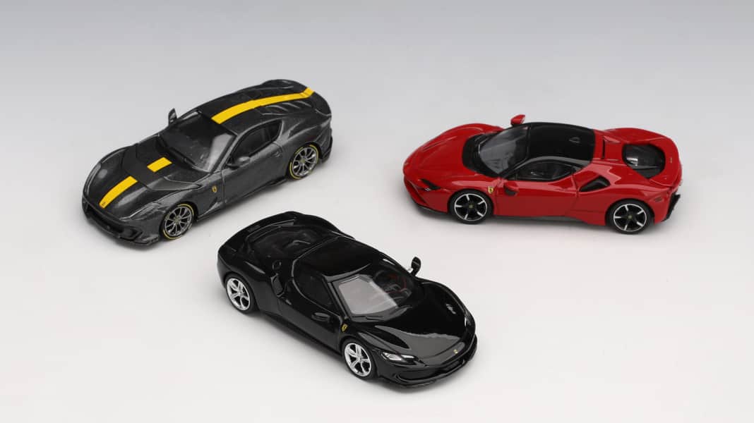 BBR rollt drei neue Ferrari-Modelle aus der Box – in 1:64 und aus Die Cast