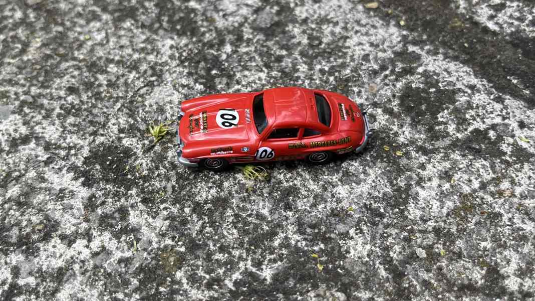 Dons Donnerwetter: Dieses SL-Modell gibt es im Nationalen Automuseum in 1:87