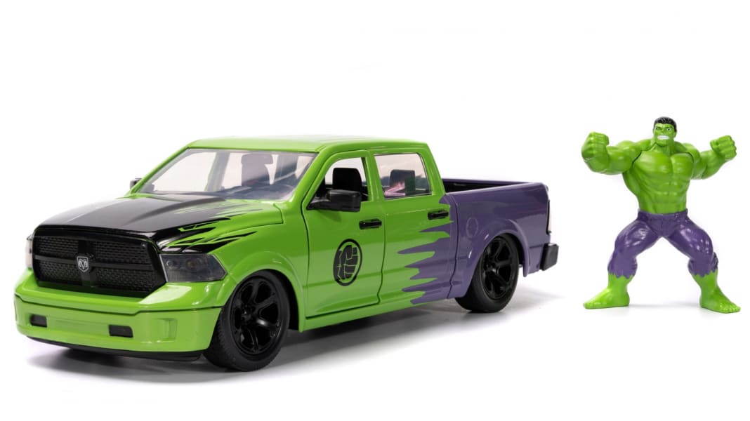 Der Dodge Ram hat bei Jada in 1:24 den Hulk im Nacken