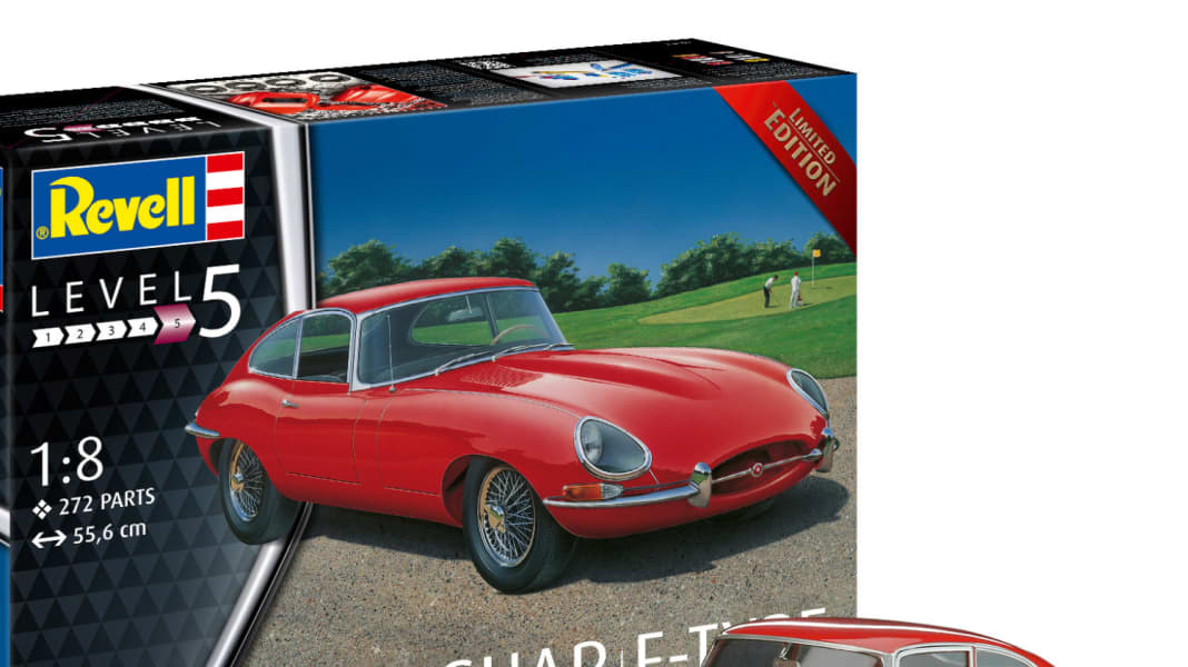 Revell bringt den Jaguar E-Type als Kit im Großmaßstab 1:8
