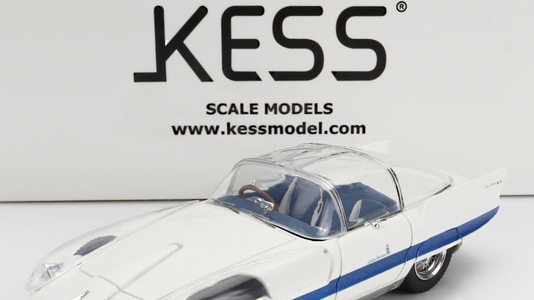 Kess bringt Alfa-Romeo- und Mercedes-Benz-Klassiker in 1:43