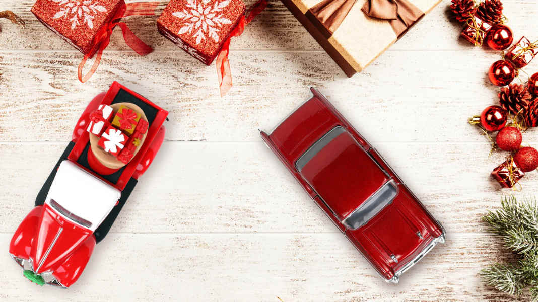 Jada Toys bringt coole Schlitten für Mr. und Mrs. Santa Claus in 1:32