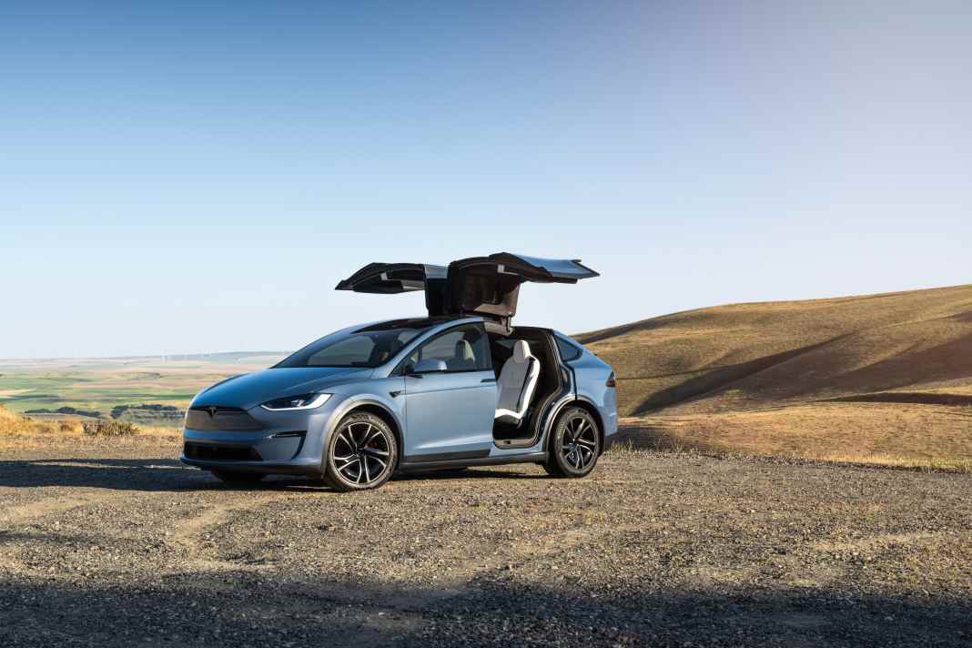 Tesla Model X | Tesla, Inc.