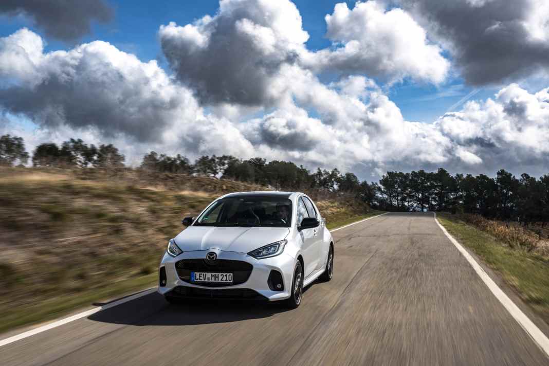 Mazda2 Hybrid
