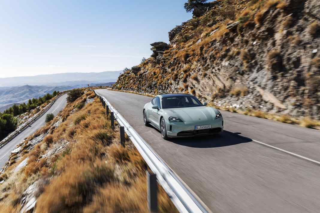 Porsche Taycan, 2024