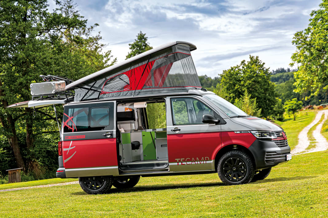 Nur vom Feinsten: Terracamper baut hochwertige, geländegängige Reisefahrzeuge, der Tecamp startet aktuell ab 85.100 Euro, in der hier gezeigten Vollfettstufe sind es derer 112.250. Dafür ist dann aber auch bis zum Luftfahrwerk alles an Bord!