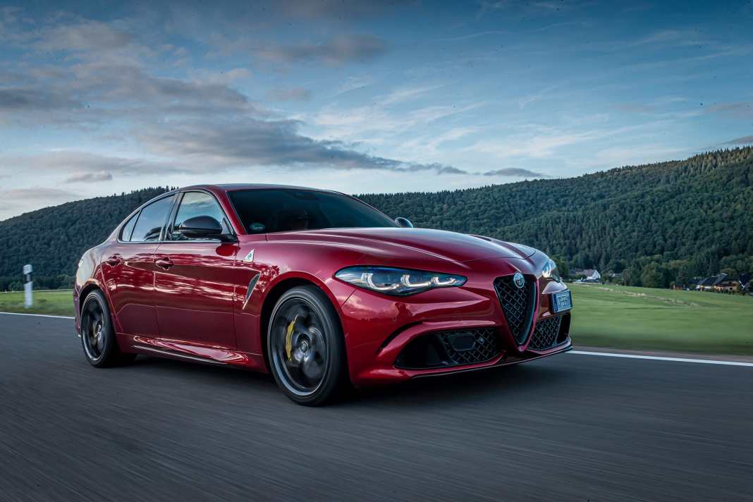 Alfa Romeo Giulia Quadrifoglio Oro