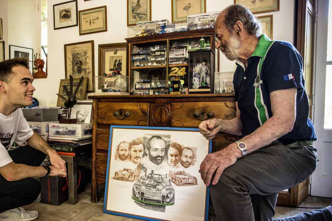 Der junge Porsche-Werksfahrer Laurin Heinrich trifft Rennsport-Legende Henri Pescarolo