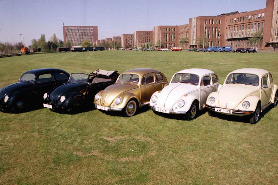 Käfer Modellpalette von 1938 bis 1975