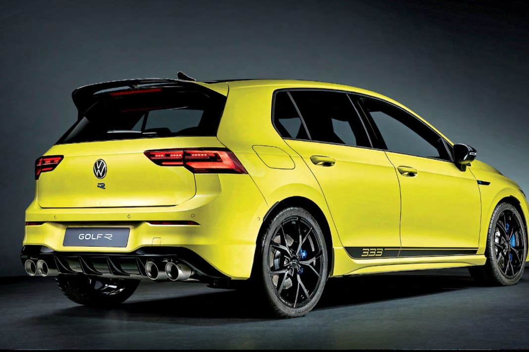 Großer Dachspoiler, vier Titan-Endrohre, auffälliges Farbkonzept – man sieht schon von Weitem, dass es kein 1.0 eTSI ist ...